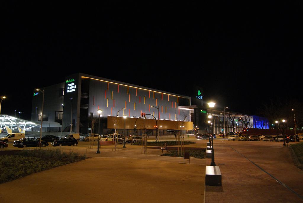 Apartamentos La Estacion M&S Albacete Værelse billede