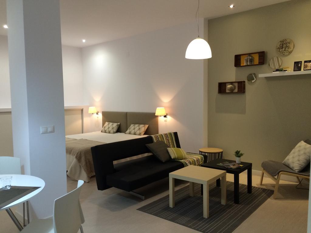 Apartamentos La Estacion M&S Albacete Værelse billede