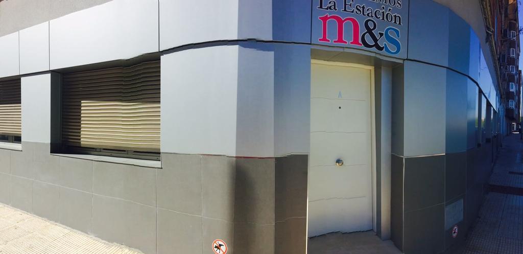 Apartamentos La Estacion M&S Albacete Eksteriør billede